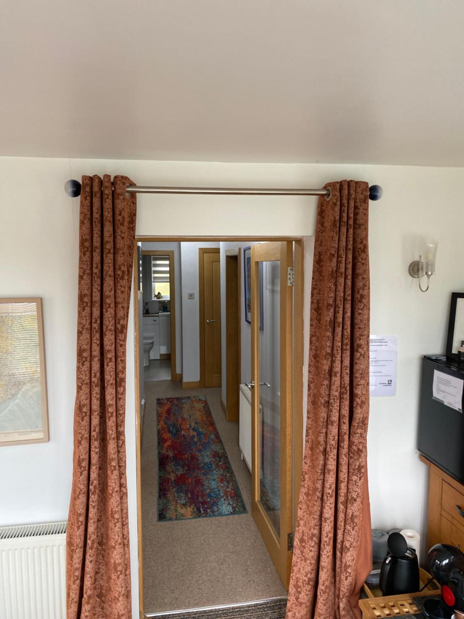 Jacquie's -dumfries-room With A View